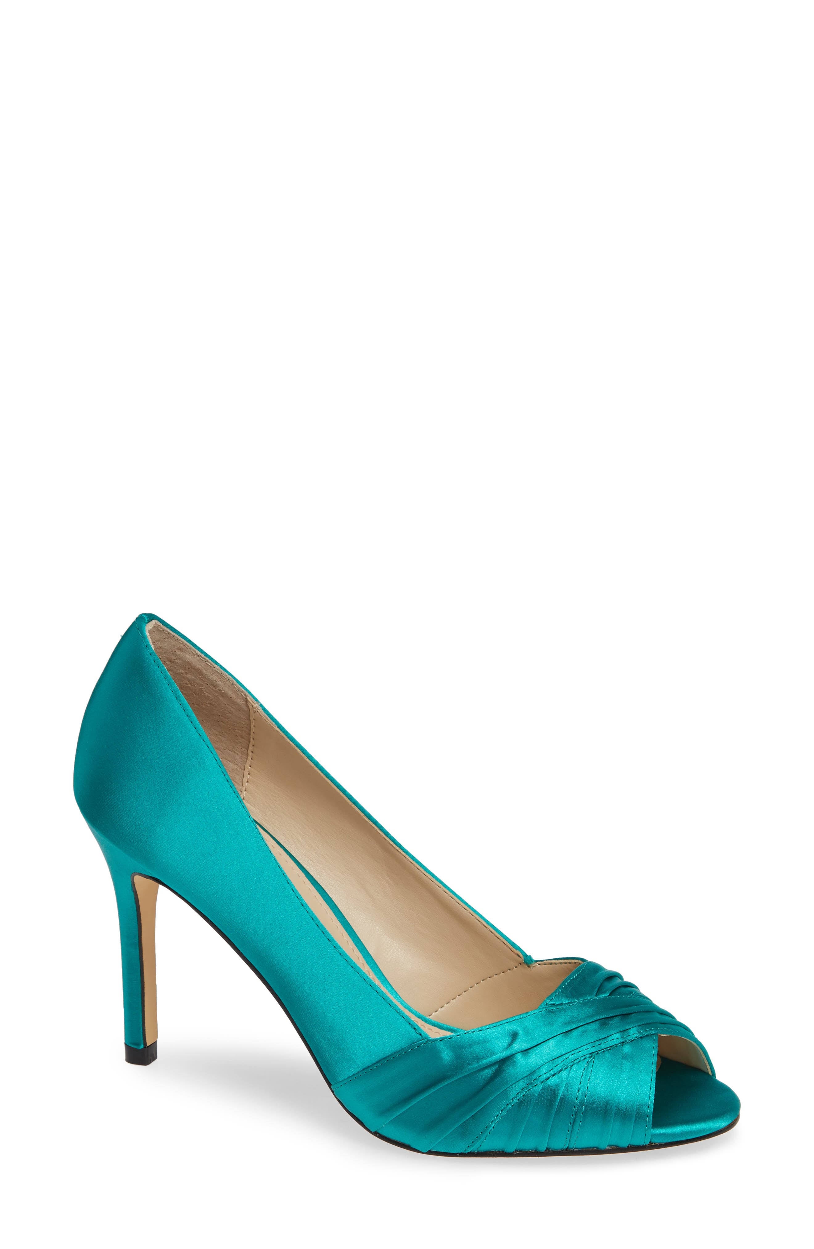 Satin Pump Q108470