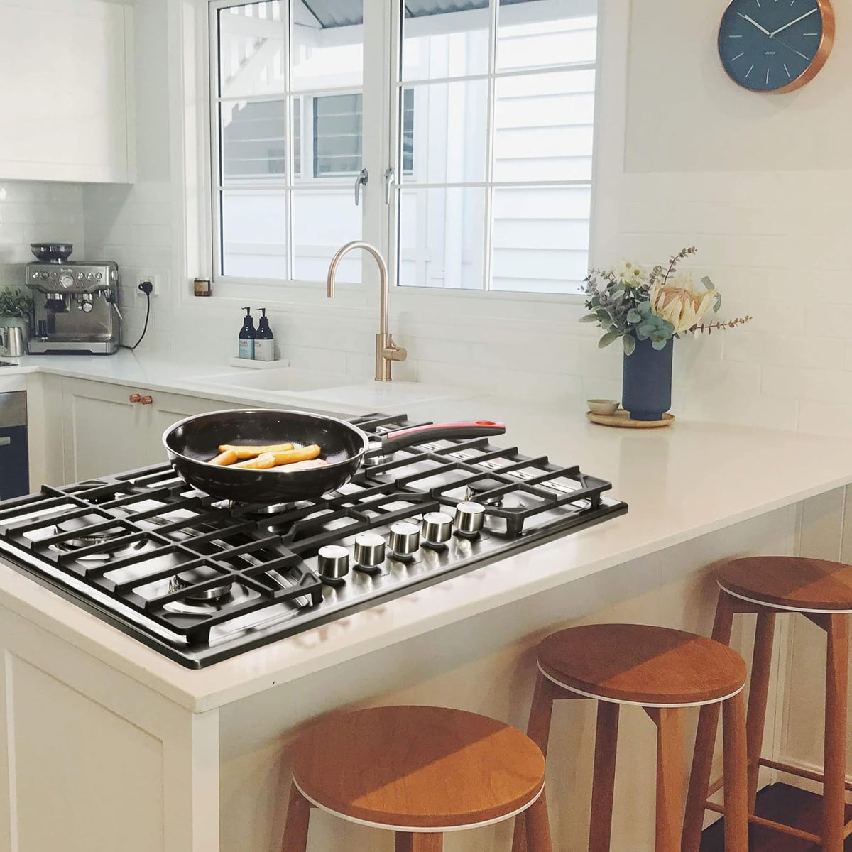 30 Inch Stainless Steel Gas Cooktop with 5 Sealed Burners J440765