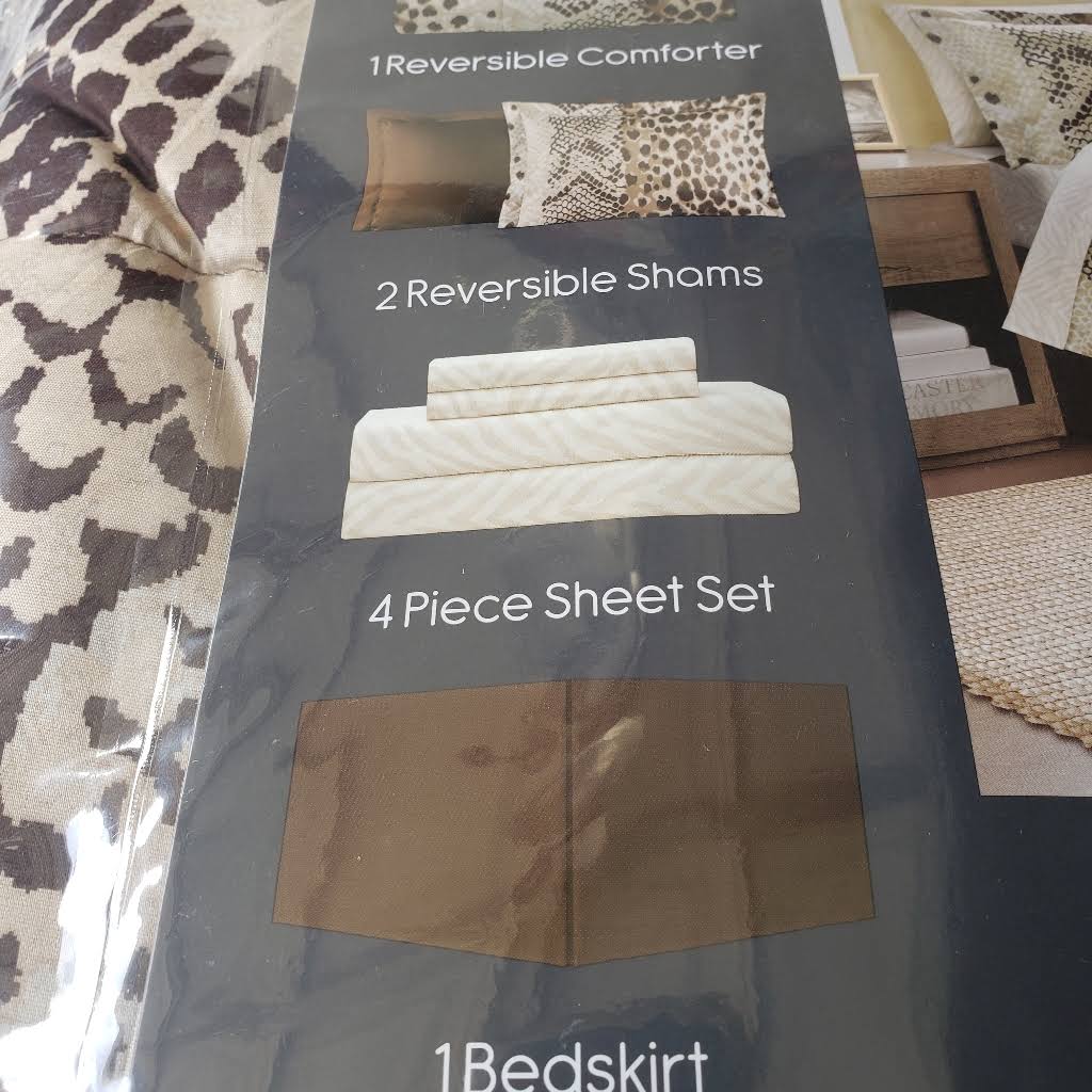 Brown Comforter N2422