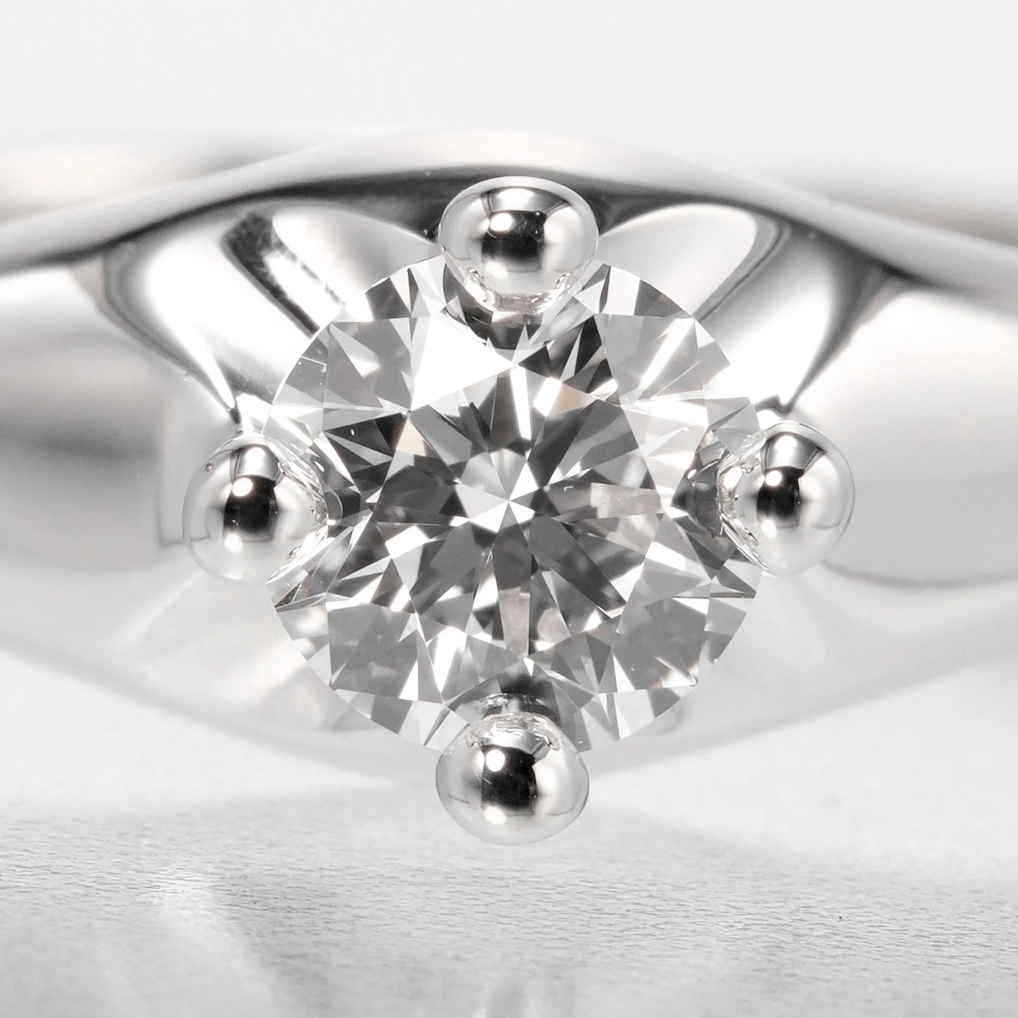 Solitaire Ring Platinum Diamond A2165