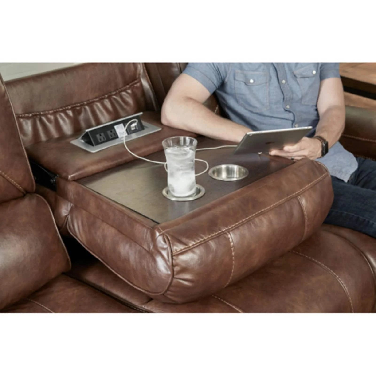 Brown Leather Manual Reclining Sofa with Storage Console and USB Port Q271