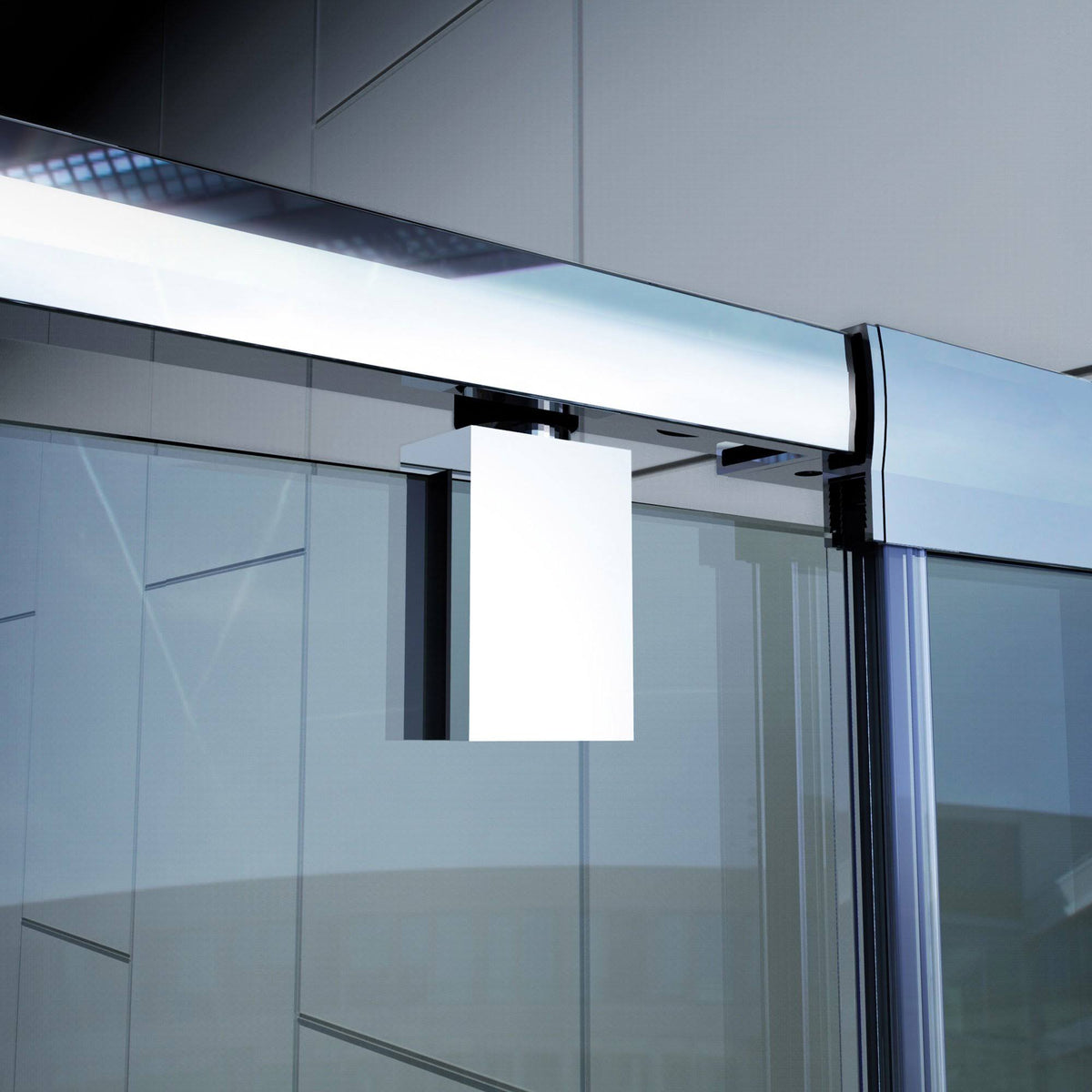 Semi-Frameless Pivot Shower Door in Chrome L6767