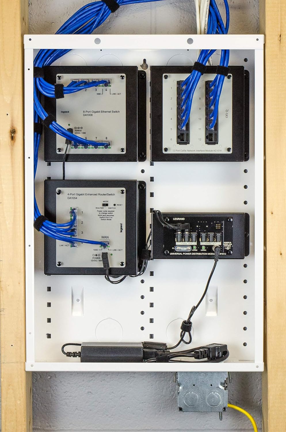 12 Port Network Switch X989
