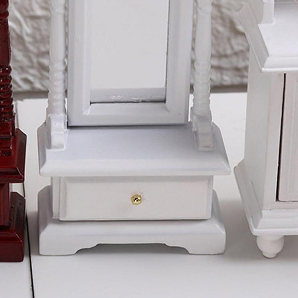White Wood Dolls House A895