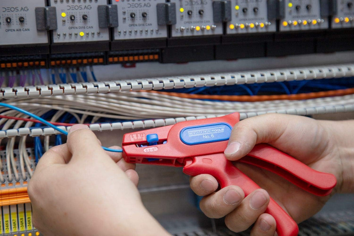 Automatic Wire Stripper for round cables 24-10 AWG (0.2-6 mm²) red T7667