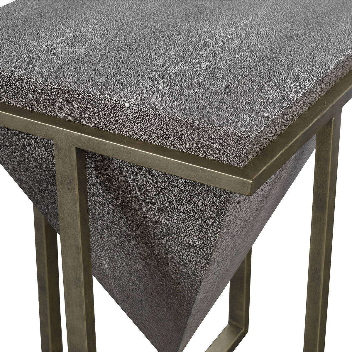 Shagreen Accent Table I6639