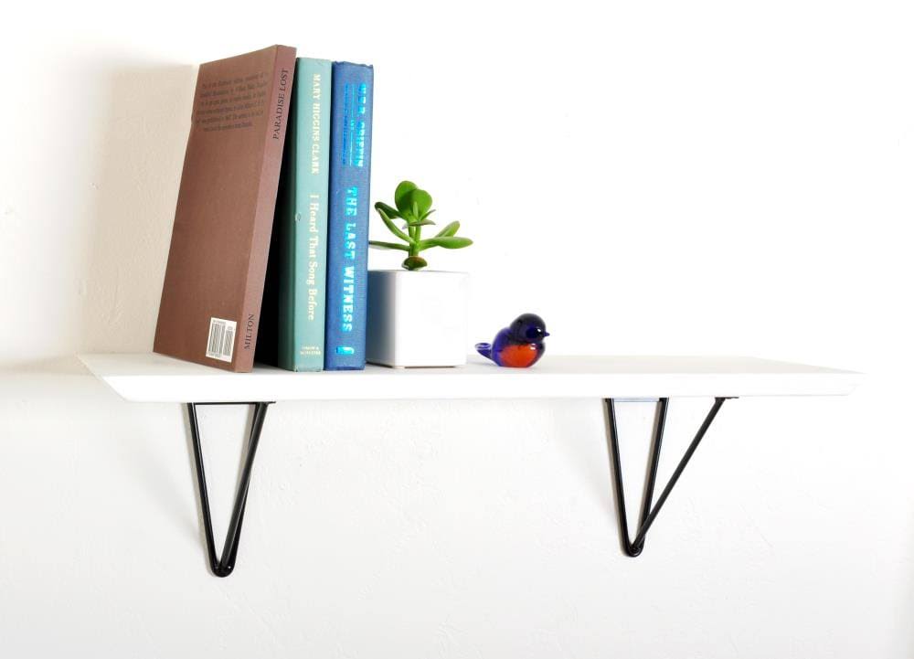 White Washed Wood Bracket Shelf U592